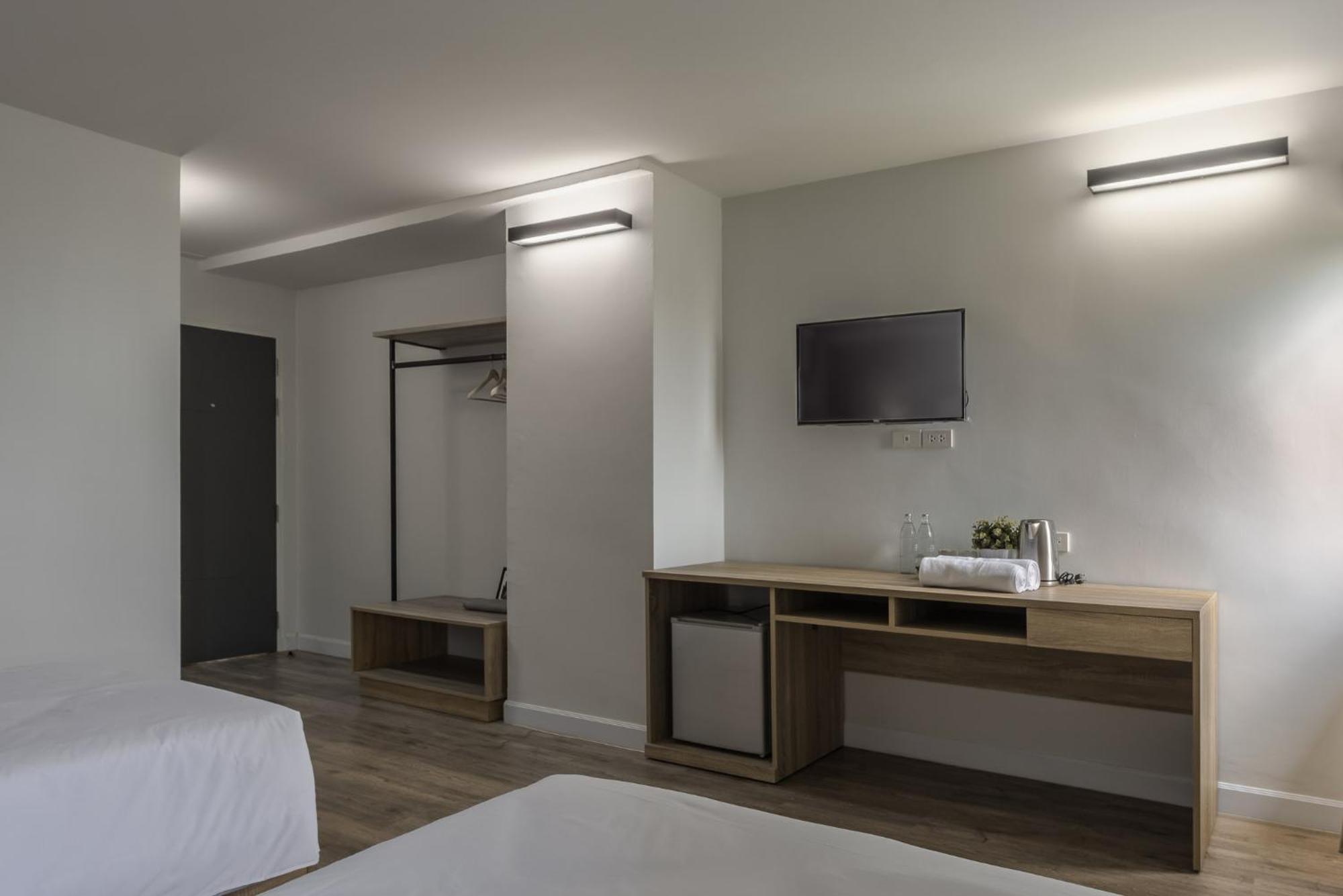 Carnation Residence Samut Prakan Dış mekan fotoğraf